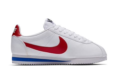 Nike classic cortez women's shoe